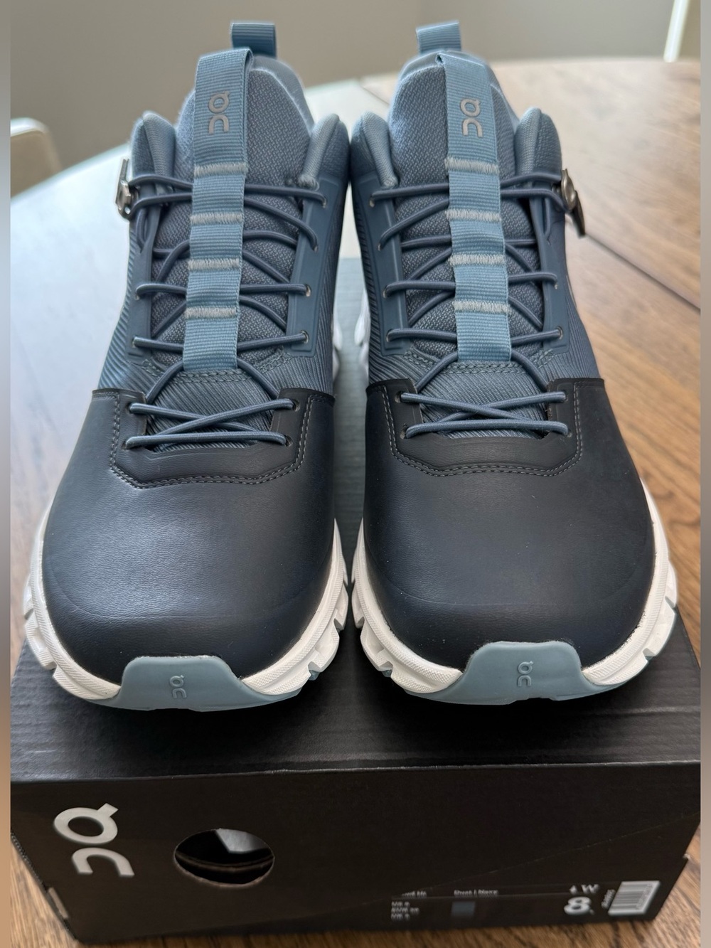 On Cloud Hi Dust/Navy Women’s size 8 Lace-Up Mid Top Athletic Sneakers